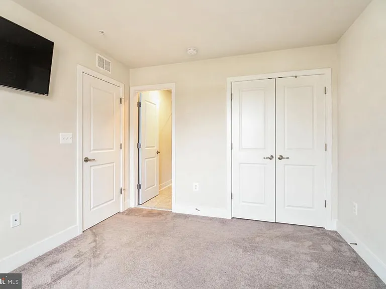 11687 Emily Dickinson Pl — Photo 22