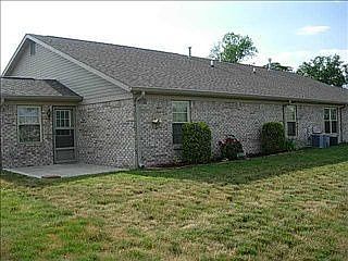 3rd image of 4036 Oakfield Dr
