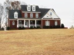 149 Fox Den Dr NE, Calhoun, GA 30701