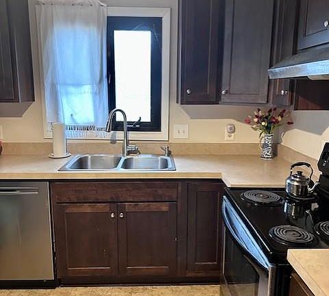 4th image of 125 Jerdone Rd