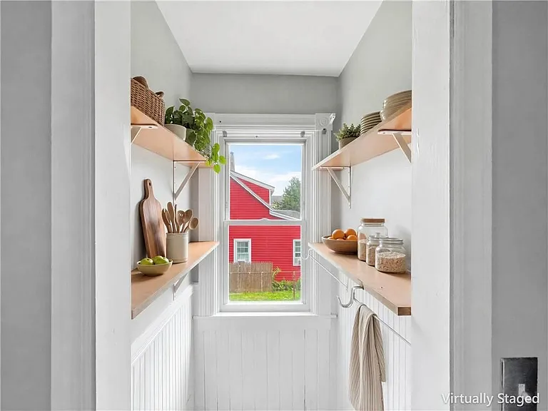 362 Weeden St — Photo 10