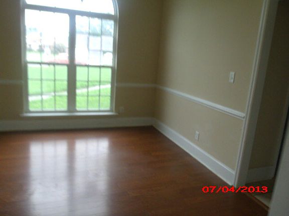 3rd image of 231 Hawkstead Dr