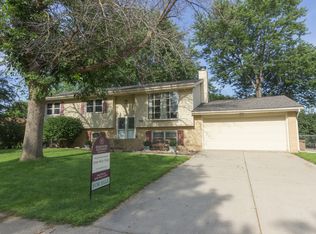 202 Sandra Ln, Normal, IL 61761