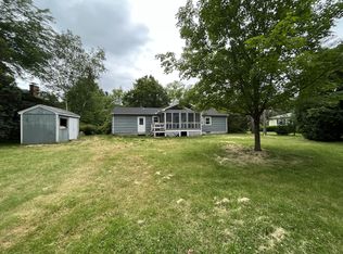 207 Glendale Rd, Amherst, MA 01002