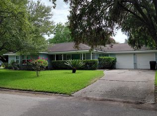 8106 Lorrie Dr, Houston, TX 77025