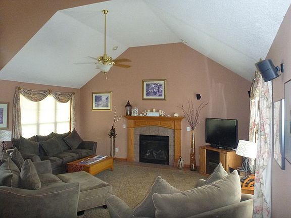 5th image of 7270 Katie Dr