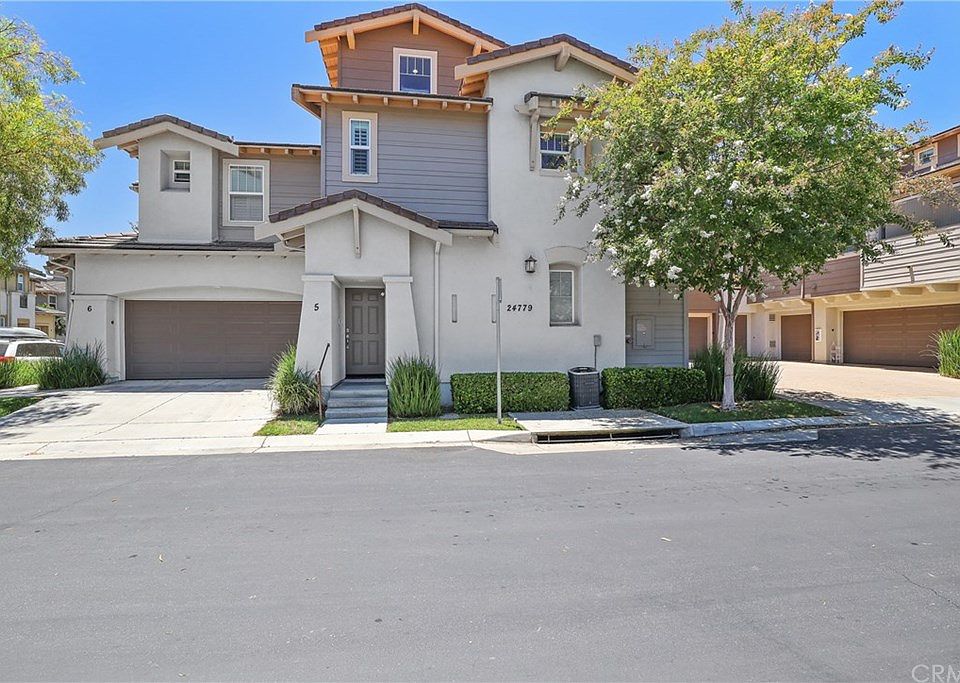 1st image of 24779 Valleywalk St Unit 5