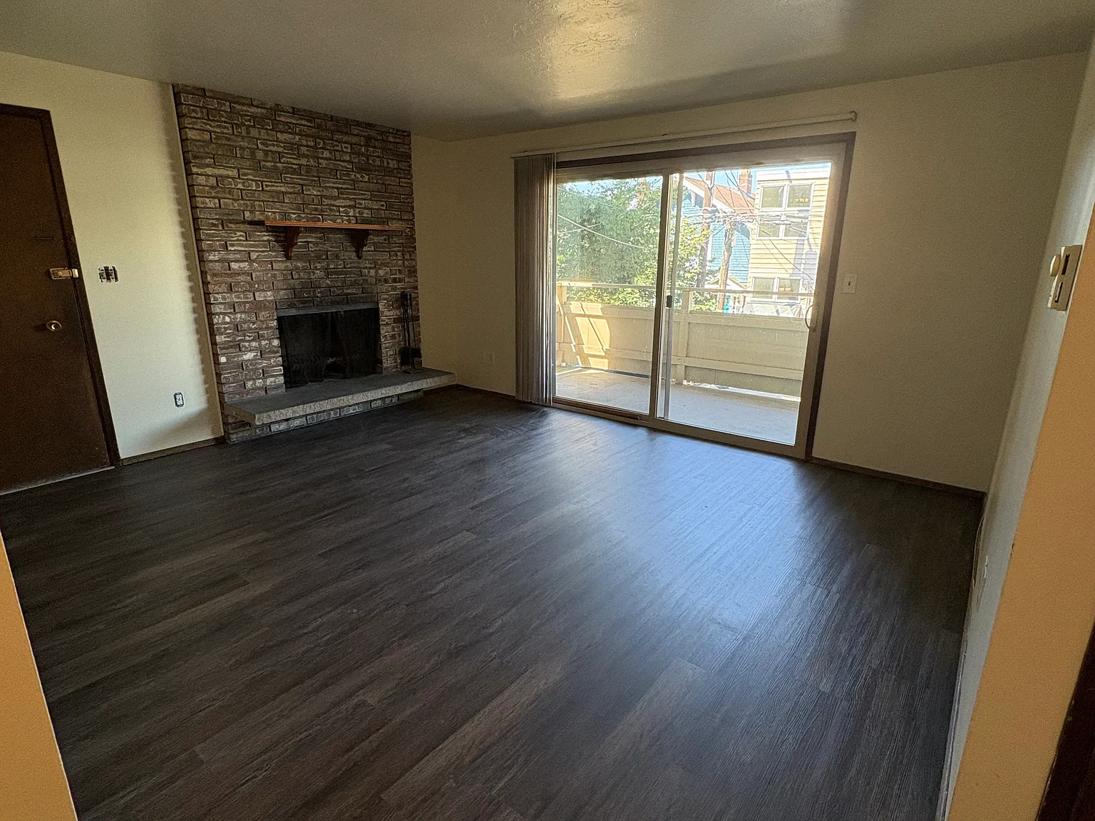 1 bed, 650 sqft, $1,650 — Photo 2
