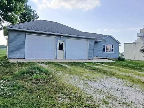 109 N Armstrong Rd, Newell, IA 50568