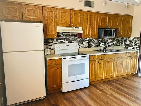 4th image of 4206 La Palma Ct