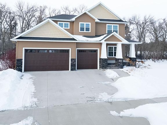 2nd image of 3702 Houkom Dr E