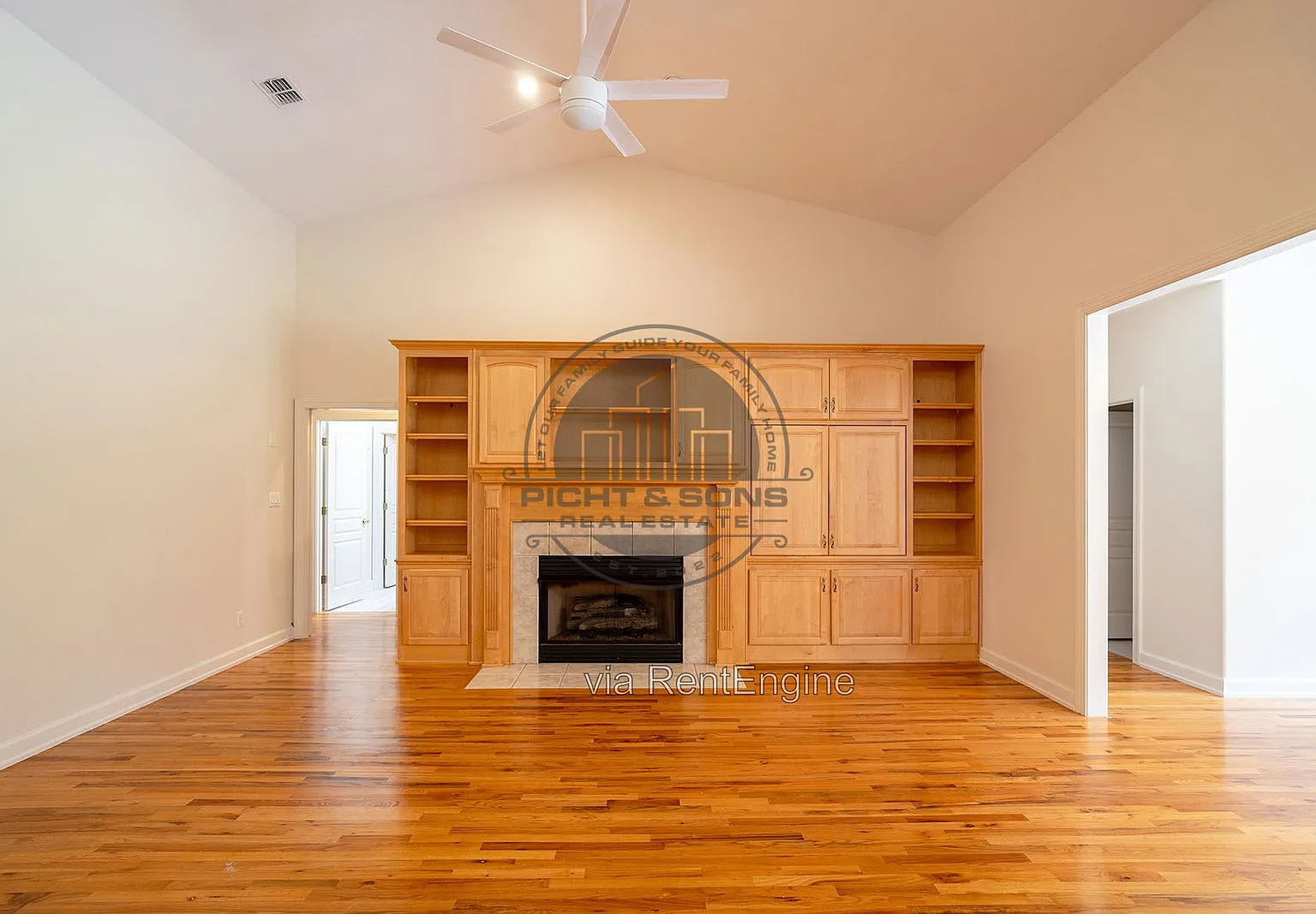 4 bed, 3.0 bath, 2756 sqft, $3,200 — Photo 4