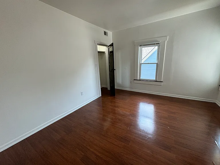 1111 Laurel St #2 — Photo 7