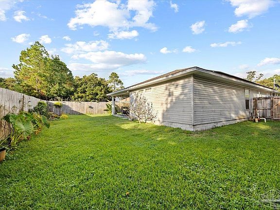 3rd image of 1139 Redwood Ln