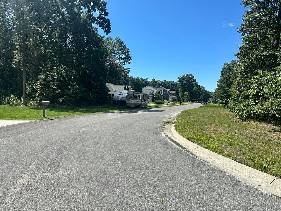 2nd image of Hazelwood Ct