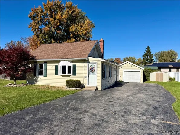 4976 Richmond Ave, Buffalo, NY 14219