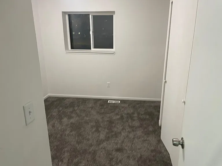 720 Armstrong Rd — Photo 14