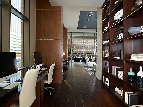 Aris Market Square Business 1