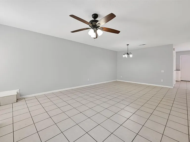 8646 Maplecrest Dr — Photo 7
