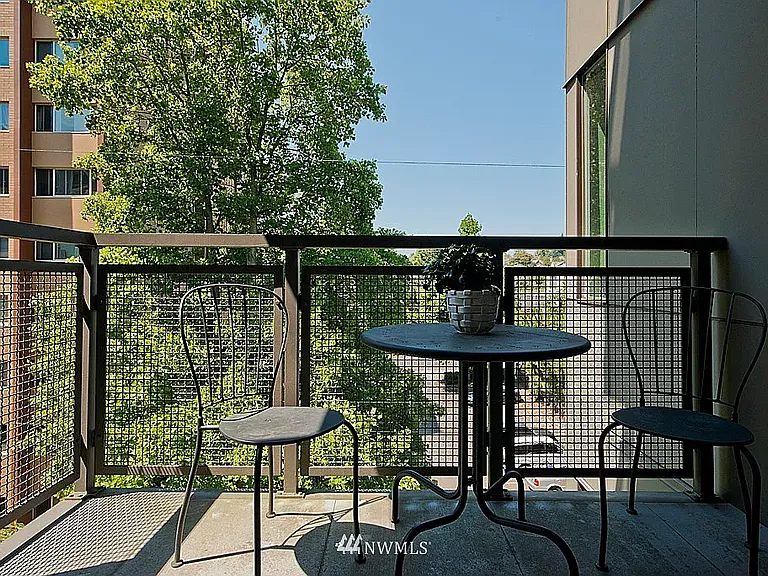 4547 8th Ave NE #405 — Photo 17