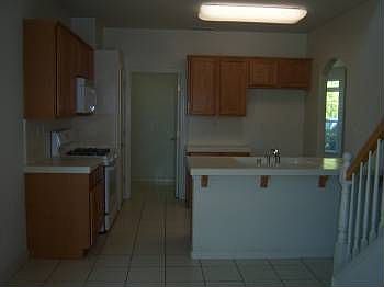 3rd image of 3832 Claire St