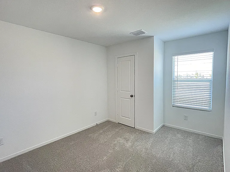 3185 Campeiro Ave — Photo 23
