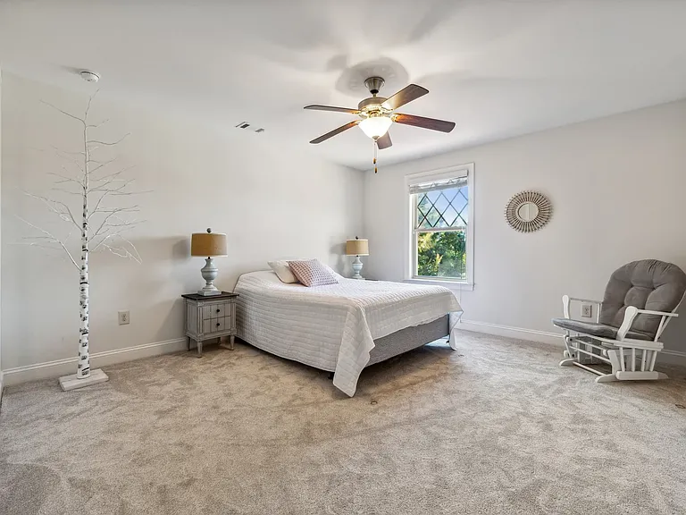 5860 Bluff Heights Dr — Photo 5