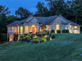 28684 Hickory Lodge Dr, Van Meter, IA 50261