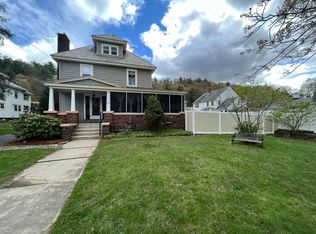 233 High St, Greenfield, MA 01301