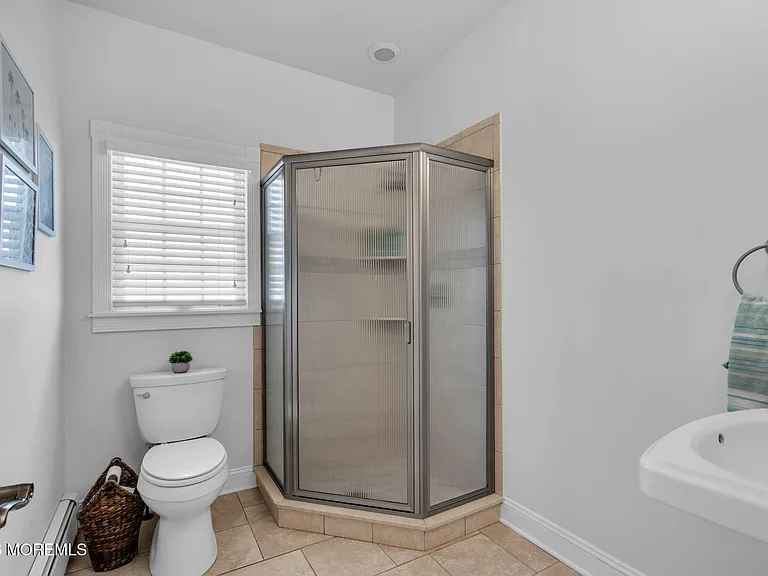 310 18th Ave — Photo 22
