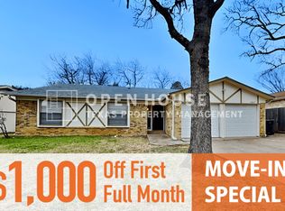 5407 Lansingford Trl, Arlington, TX 76017