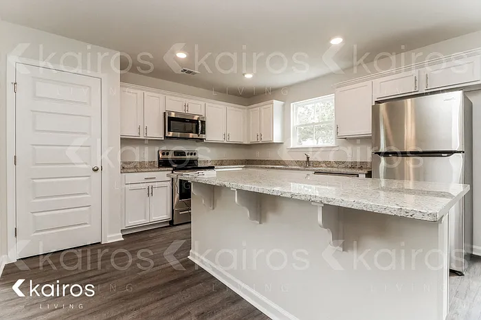 205 Western Red Cedar Dr — Photo 5