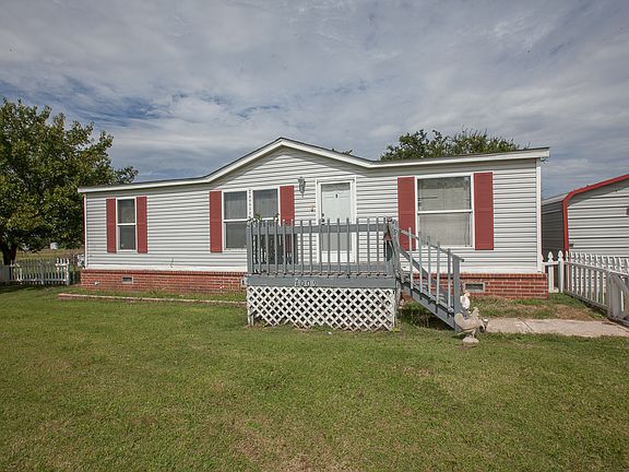 Great size front porch