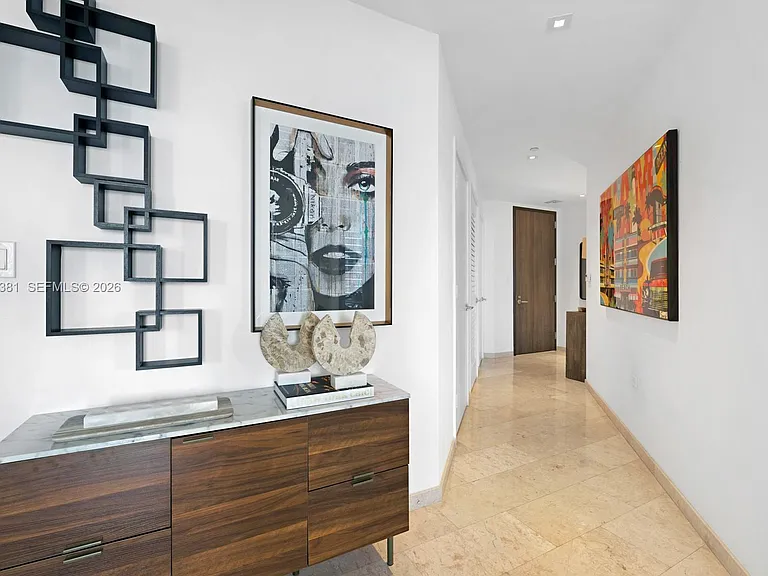 88 SW 7th St #1401 — Photo 22