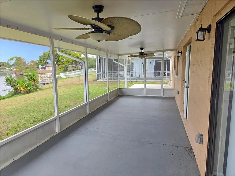 7651 Vienna Ln — Photo 4