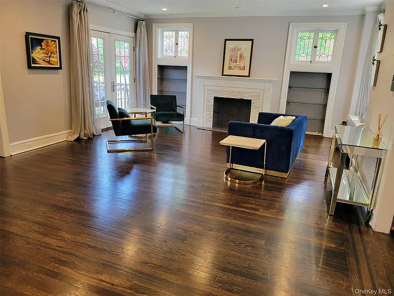 301 Linwood Ave — Photo 6