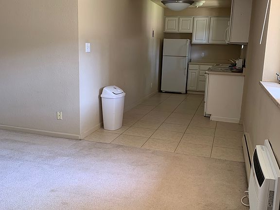 4th image of 2295 E Asbury Ave #2