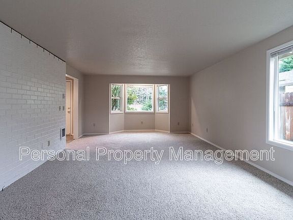4th image of 9606 NE 63rd St