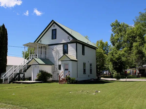 506 1st Ave #A-b, Eureka, MT 59917
