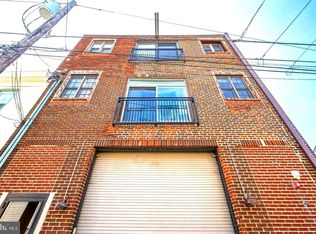 207 Rector St #2F, Philadelphia, PA 19128