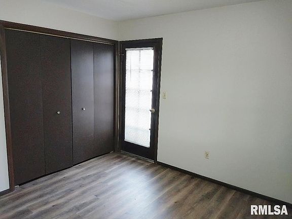 3rd image of 5229 N Montclair Ave APT 10