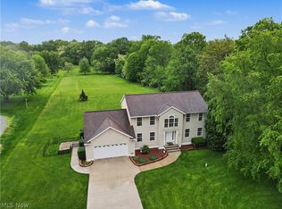 992 Martin Rd, Mogadore, OH 44260