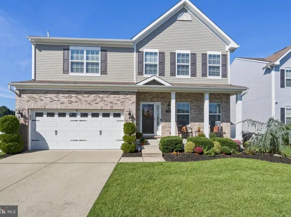 490 Defrancesco Cir, Glassboro, NJ 08028