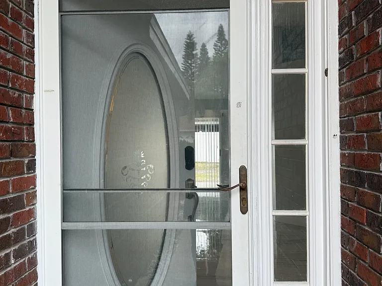 2628 Rolling Broak Dr — Photo 12
