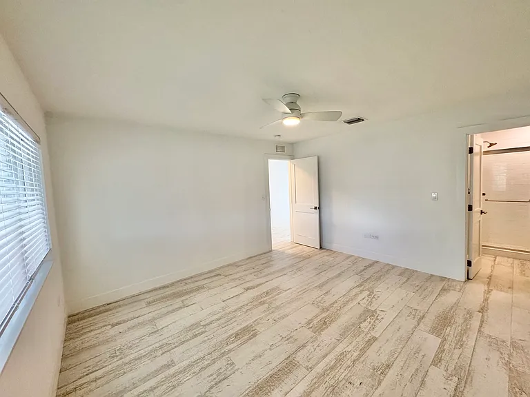 Bedroom Alternate View