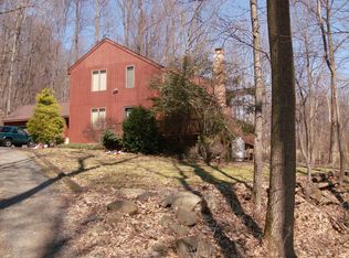 7472 Carls Hill Rd, Zionsville, PA 18092
