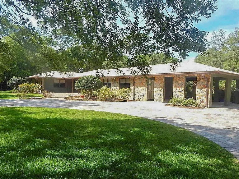 3502 Sunbeam Dr — Photo 2