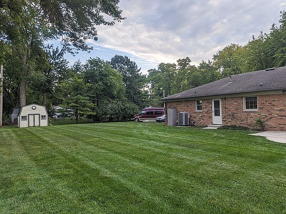 5th image of 7163 Munsee Ln
