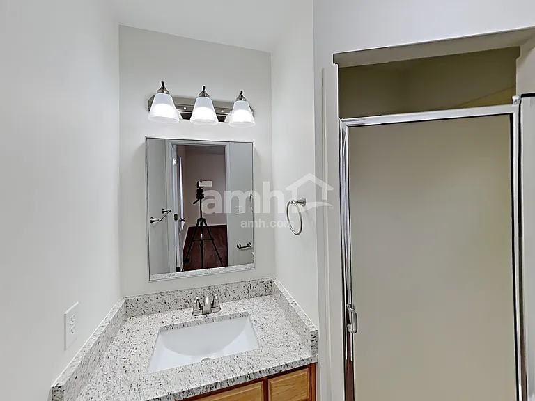 1470 S 1525 W — Photo 10