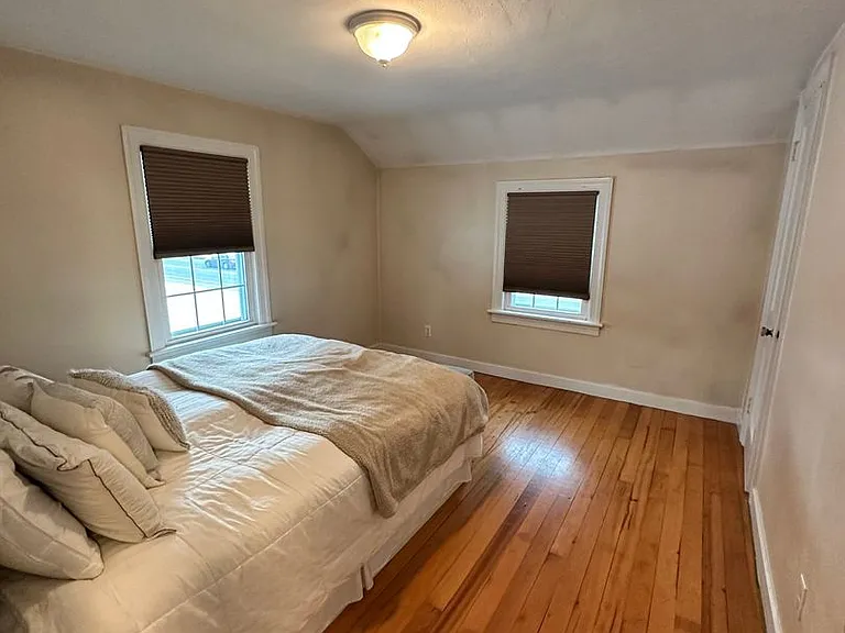 340 Granby Rd — Photo 16